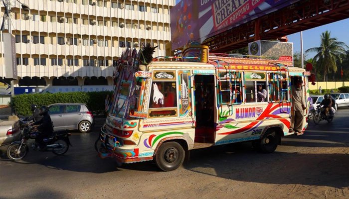 عید ختم، ملک بھر میں پبلک ٹرانسپورٹ بحال