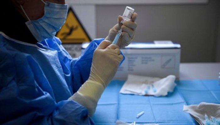 19 سال اور زائد عمر کے افراد کی کورونا ویکسینیشن کیلیے رجسٹریشن کل سے شروع ہو گی