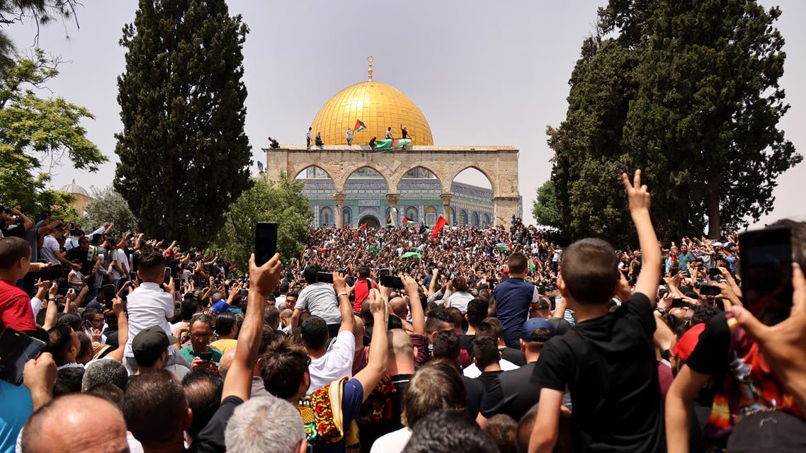 مسجد اقصیٰ کے صحن میں فلسطینیوں اور اسرائیلی پولیس میں جھڑپیں