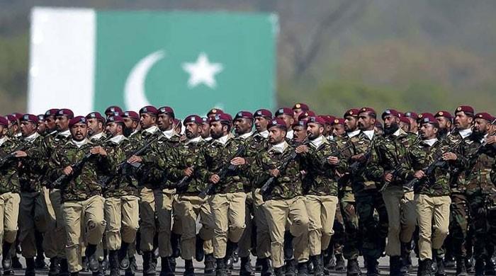 ملکی دفاعی بجٹ 74 ارب سے زائد اضافے کے بعد 1373 ارب روپے تک جا پہنچا