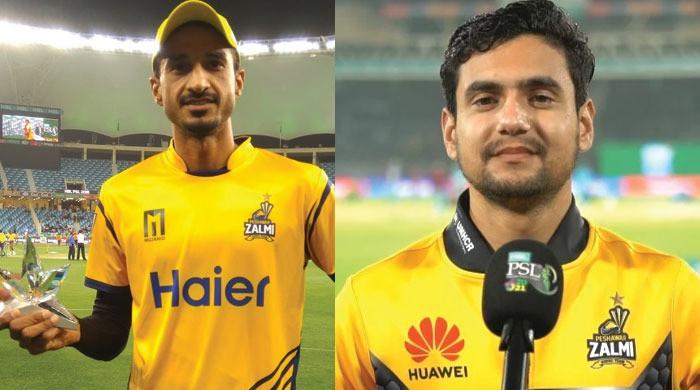 پی ایس ایل فائنل سے قبل پشاور کو بڑا دھچکا، حیدر علی اور عمید آصف معطل