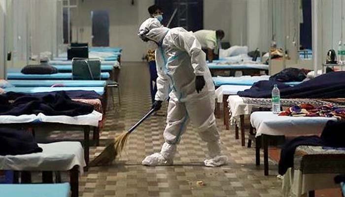 پاکستان میں تقریباً چار ماہ بعد کورونا کے مثبت کیسز کی سب سے کم شرح