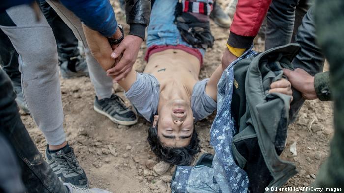 ’دور رہو،‘ یورپ کا مہاجرین کو انتباہ