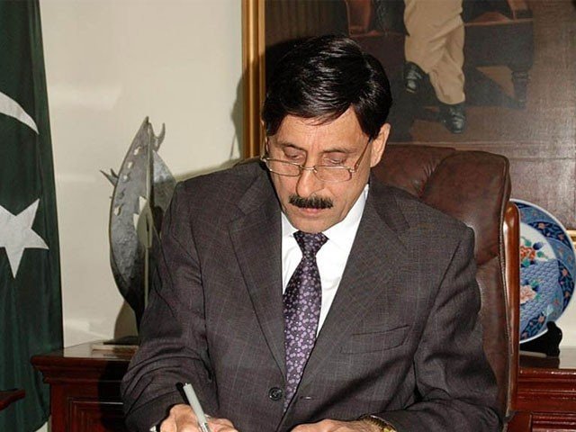 پارک لین کیس میں سابق چیئرمین سی ڈی اے فرخند اقبال گرفتار