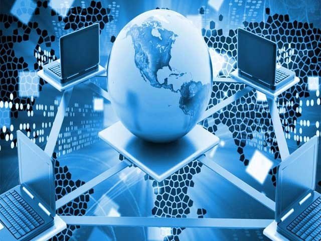 پاکستان کی 54 فیصد آبادی انٹرنیٹ استعمال کر رہی ہے، رپورٹ