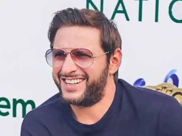 بابراعظم ویرات کوہلی سے بڑا کرکٹر بن سکتا ہے، شاہد آفریدی