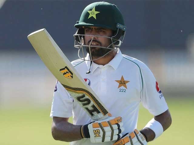 اوپننگ اور فیلڈنگ کپتان کے ماتھے پر شکنیں لے آئی