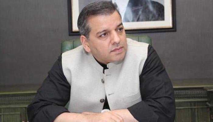 پنجاب کے وزیر تعلیم نے اسکولوں میں ویکسی نیشن کیلئے ڈیڈلائن دیدی