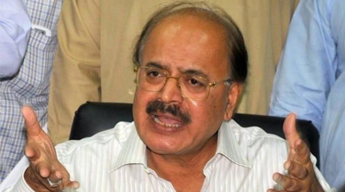 فصلیں تباہ ہو رہی ہیں، منظور وسان پانی کم کرنے پر ارسا پر برس پڑے