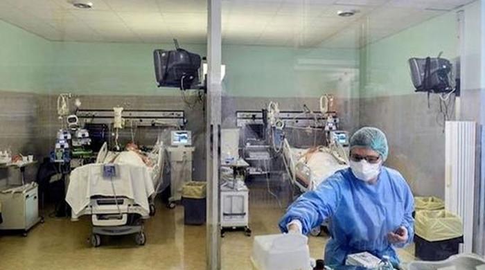 پاکستان میں کورونا سے اموات کی تعداد 25604 ہو گئی