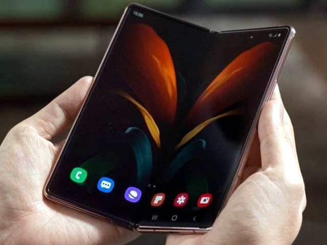 سام سنگ نے اپنا مہنگا ترین فون پیش کر دیا: گیلکسی ’زی فولڈ‘ تھری