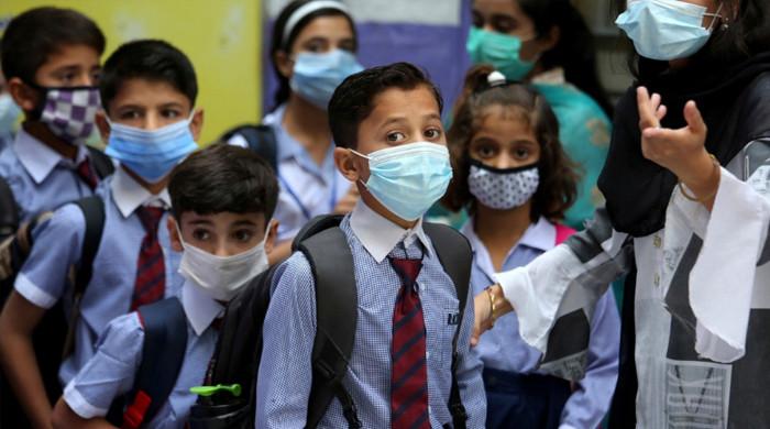 سندھ میں 19 اگست تک اسکول بند رکھنے کا فیصلہ