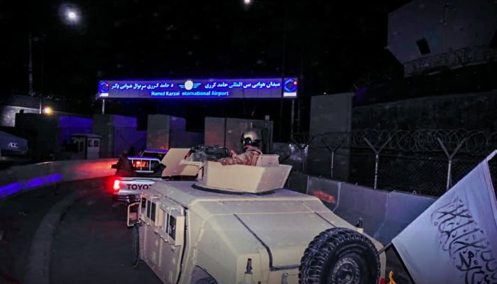 طالبان کا ‘بدری 313’ اور ‘فاتح’ یونٹ کابل ائیرپورٹ میں داخل