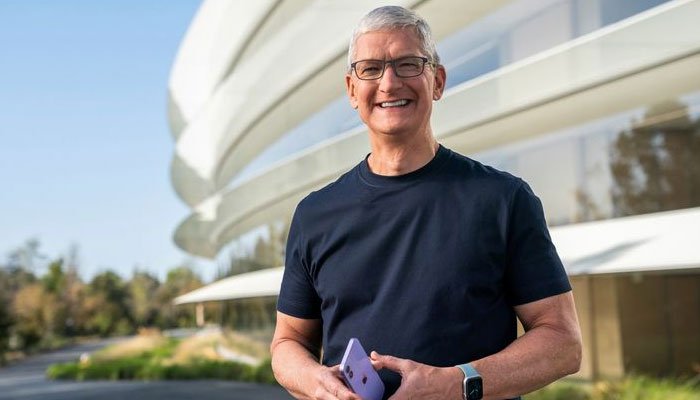 ایپل کمپنی کے’سی ای او’ کو 75 کروڑ ڈالرز کا بونس مل گیا