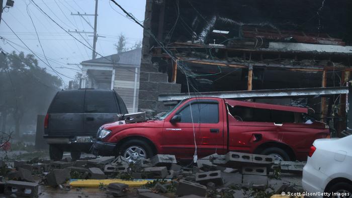 امریکا: سمندری طوفان آئڈا نے زبردست تباہی مچا دی