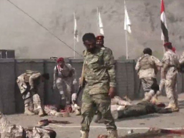 یمنی فوجی اڈے پر حوثی باغیوں کا حملہ، کم از کم 30 ہلاکتیں