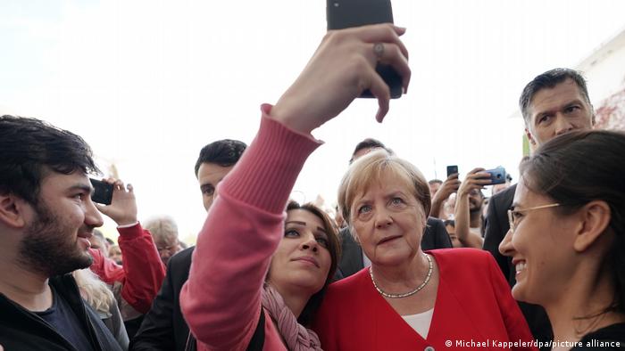 جرمن چانسلر انگیلا میرکل عالمی رہنماوں کی ریٹنگ میں اب بھی سرفہرست