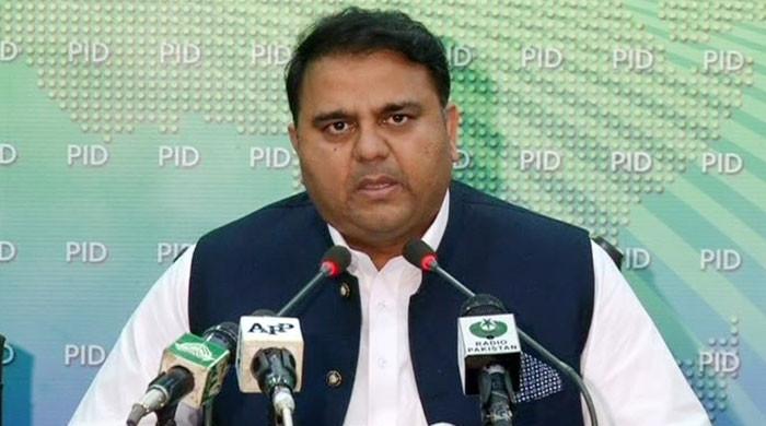 فواد چوہدری نے بلدیاتی الیکشن نہ کرانا پی ٹی آئی حکومت کی غلطی قرار دے دی