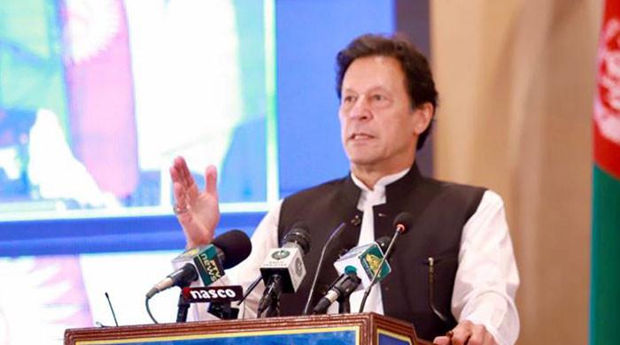 وزیر اعظم نے سی پیک منصوبوں پر کام کی رفتار سست ہونے کا اعتراف کر لیا