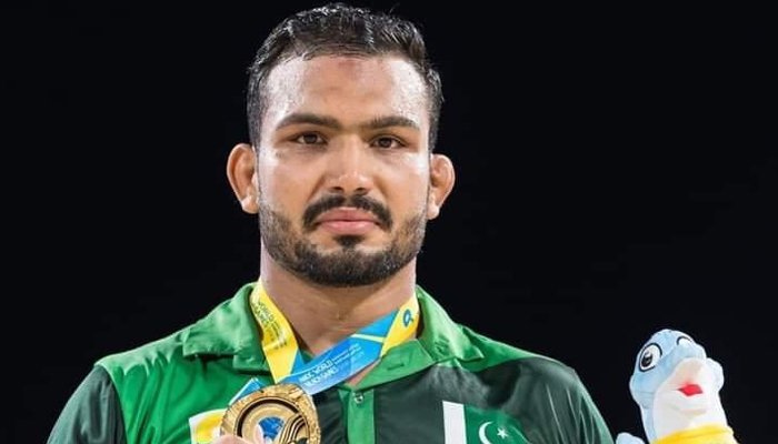 وزیر کھیل پنجاب کا انعام بٹ کیلئے 10 لاکھ روپے انعام کا اعلان