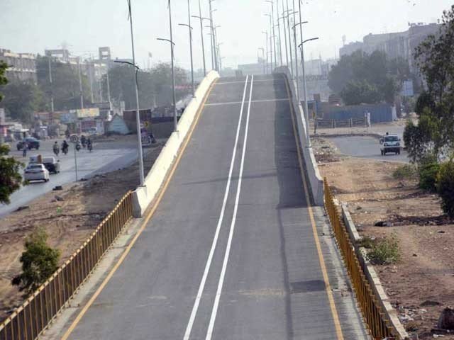 سندھ حکومت کی روایتی غفلت، اورنج لائن بس منصوبہ بدستور تاخیر کا شکار