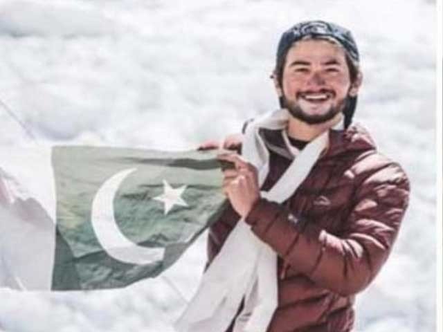کم عمر ترین کوہ پیما شہروز کاشف نے ایک اور چوٹی پر قدم رکھ دیا