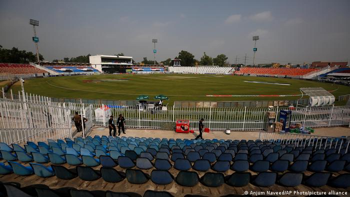 اسٹیڈیم سے باہر حملے کا خطرہ تھا، جیسینڈا آرڈرن