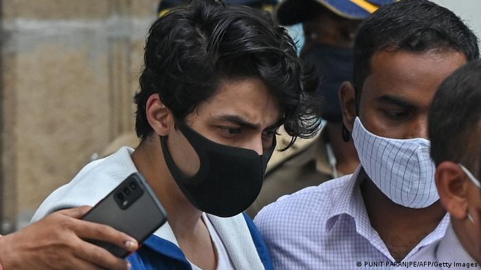 شاہ رخ خان کے بیٹے آریان کو بالآخر ضمانت مل گئی