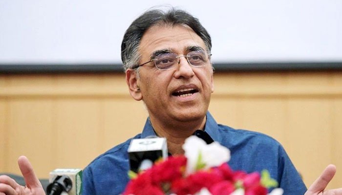 کورونا ویکسینیشن کے مثبت اثرات سامنے آنا شروع ہو گئے: اسد عمر