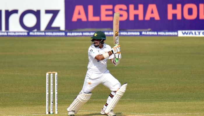 چٹاگانگ ٹیسٹ: پاکستان کے عبداللہ شفیق کی ڈیبیو میچ میں نصف سنچری