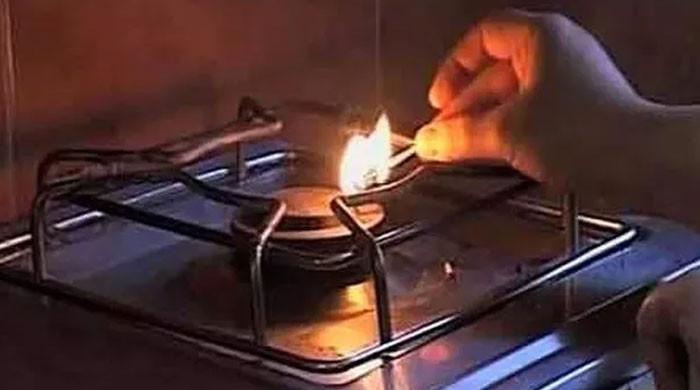 ملک بھر میں گیس بحران شدید، پنجاب کے صارفین کو ایل این جی دینے کا فیصلہ