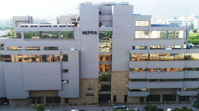 بجلی کی قیمت میں ڈھائی روپے سے زائد کا اضافہ، نوٹیفکیشن جاری