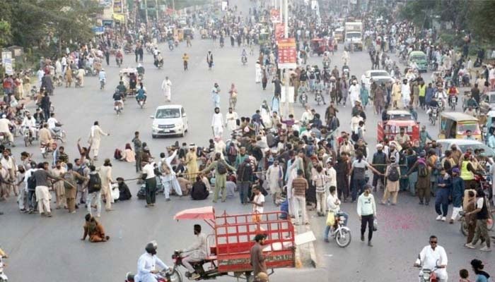 تحریک لبیک پاکستان کا وزیر آباد دھرنا ختم کرنے کا اعلان