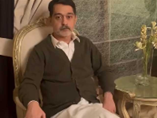 میئر پشاور کیلیے ٹکٹ کا اجرا؛ گورنر نے ارباب محمد علی کو نوٹس بھجوا دیا