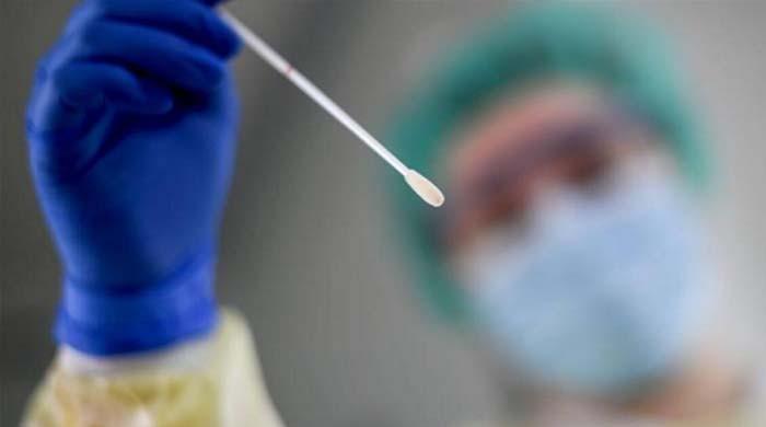 اومی کرون سے متاثرہ خاتون کراچی کے کس علاقے کی رہائشی ہیں؟