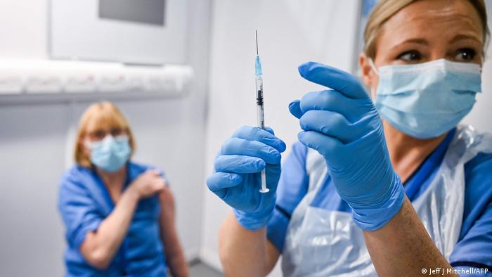 جرمنی میں اگلے سال کے شروع میں کورونا ویکسین کی قلت کا امکان