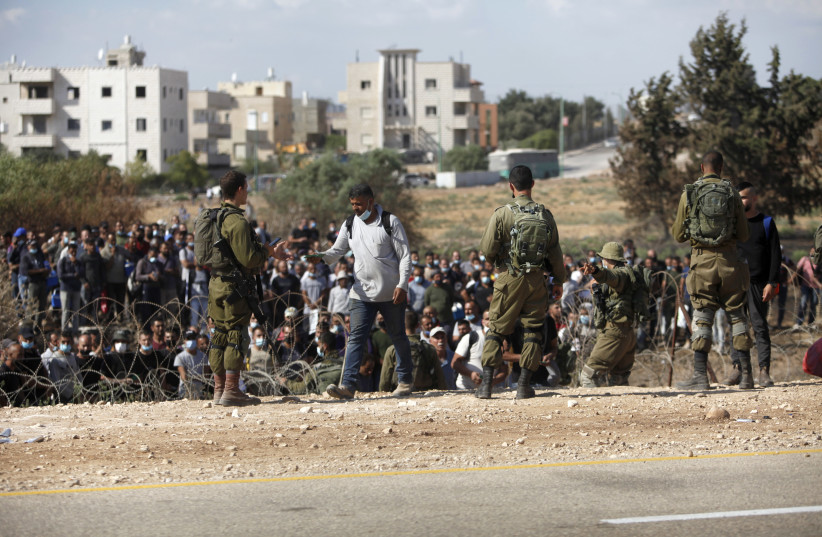 اسرائیل کا غزہ کی تعمیرنو کو قیدیوں کی رہائی سے جوڑنے پر اصرار