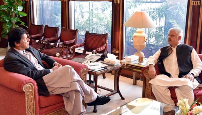 بلدیاتی الیکشن میں شکست: وزیراعظم نے وزیراعلیٰ کے پی کو طلب کرلیا