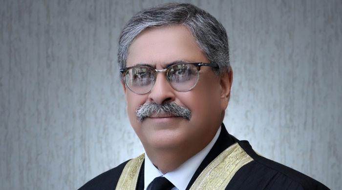 لاپتہ صحافی کا کیس: ’ہماری آدھی زندگی غیر جمہوری حکومتوں میں گزری، یہ انہی کا کیا کرایا ہے‘