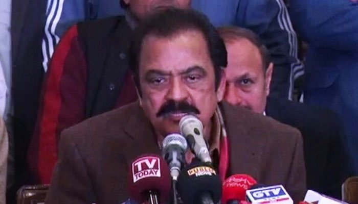 ’الیکٹرانک مشین پر انتخاب ہوا تو مشینوں کو پولنگ اسٹیشن سے نکال کر آگ لگا دیں گے‘