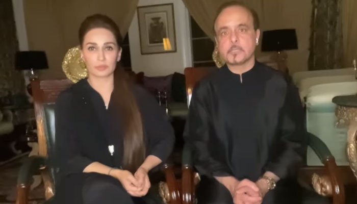 ریما شوہر کے ہمراہ تعزیت کیلئے مرحوم عمر شریف کے گھر پہنچ گئیں