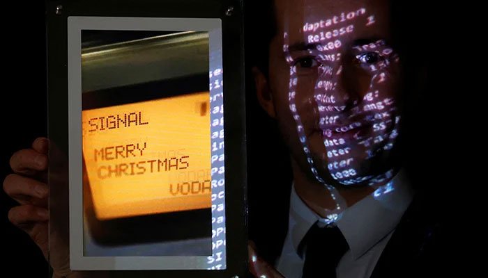 تاریخ کا پہلا ٹیکسٹ میسج ایک لاکھ 21 ہزار ڈالر میں نیلام