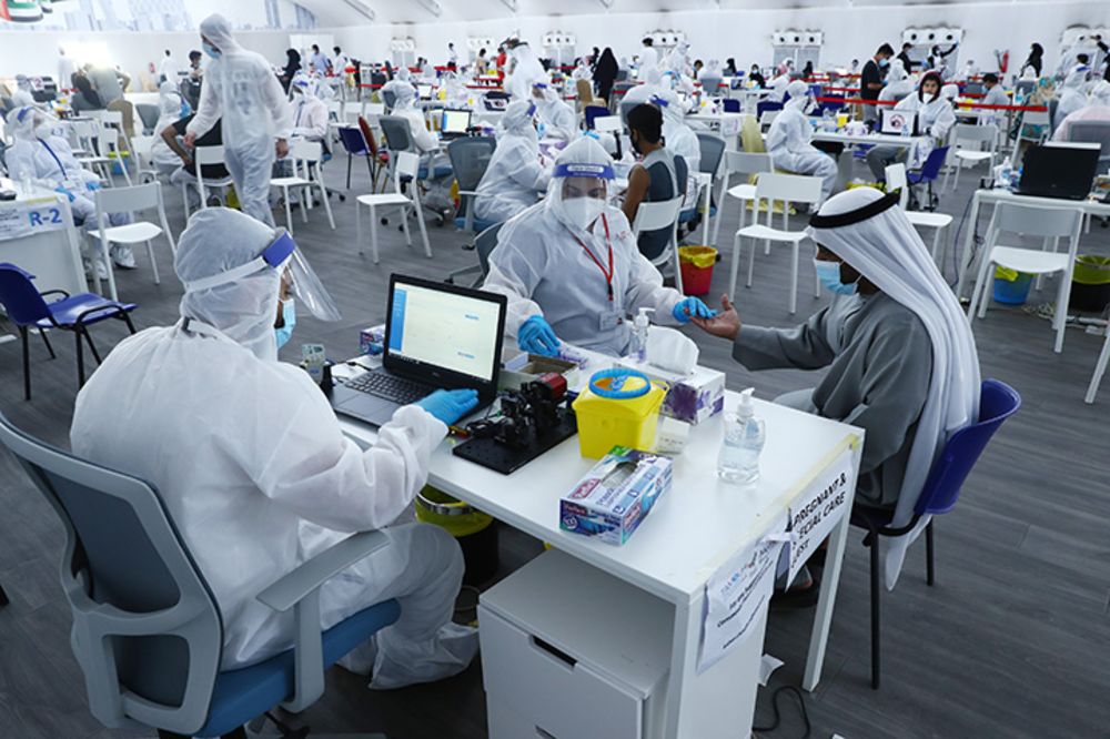 متحدہ عرب امارات:6 ماہ کے بعد کووِڈ-19 کے 1800 سے زیادہ یومیہ کیسوں کی تشخیص