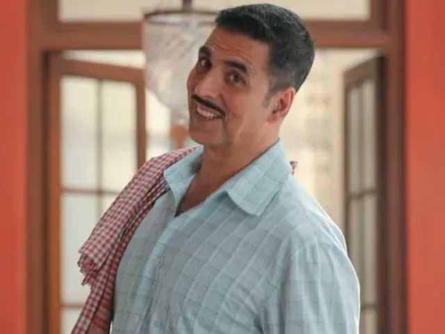 خطروں کے کھلاڑی اکشے کمار باورچی بن گئے