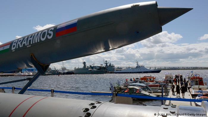 فلپائن بھارت سے اینٹی شپ میزائل سسٹم خریدے گا، معاہدہ ہو گیا
