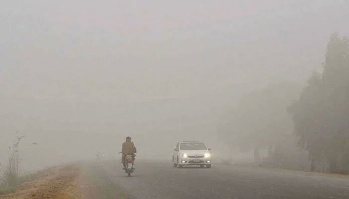 پنجاب میں شدید دھند کے باعث موٹروے ایم 2 ، ایم 3 اور ایم 11 بند