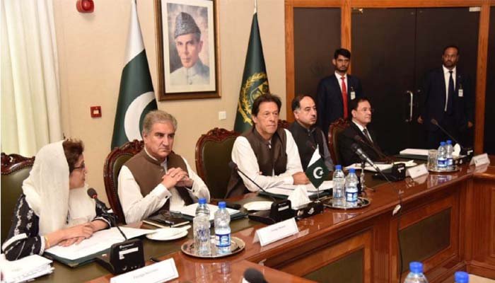 عمران خان حکومت میں ریکارڈ کابینہ ارکان کو عہدوں سے ہٹایا گیا
