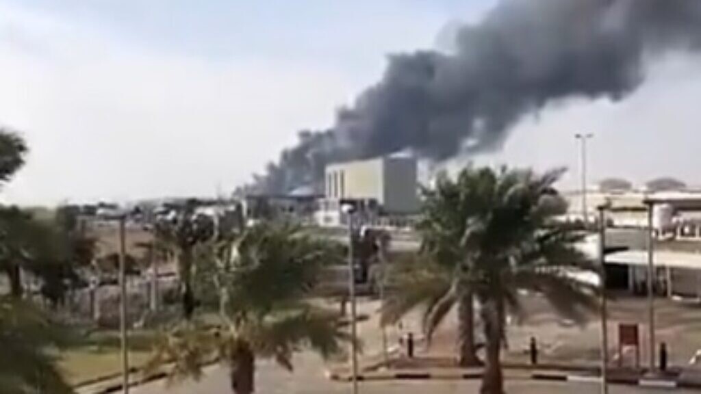 یو اے ای اور امریکا نے مل کر ابوظبی پر حوثیوں کا میزائل حملہ ناکام بنایا: اماراتی سفیر