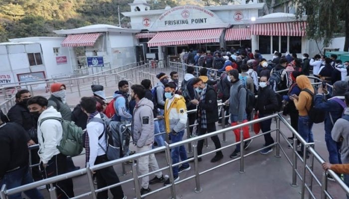 مقبوضہ کشمیر کے مندر میں بھگدڑ مچنے سے 12 افراد ہلاک