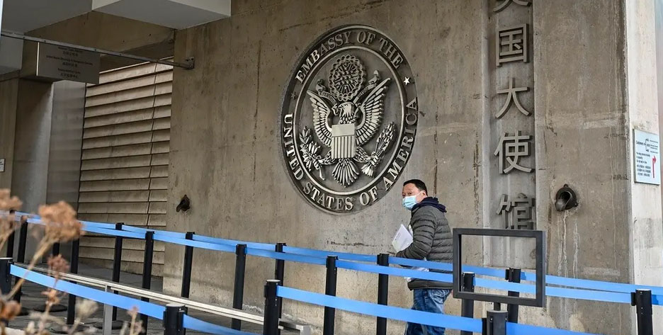 چین حریف طاقت امریکا پر سفارتی عملہ واپس بلانے کی اطلاعات پر برس پڑا!